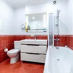 Grand On Rynok Square Apartment *
