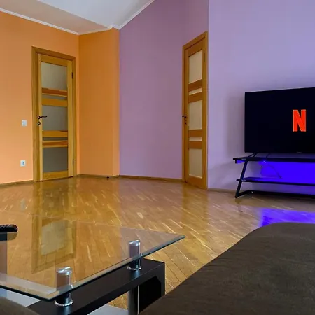 Grand On Rynok Square Апартаменти *