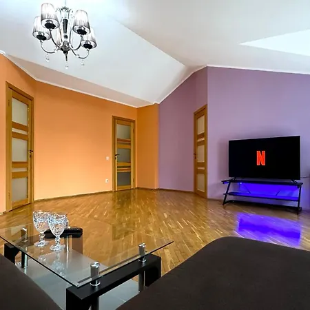 Апартаменти Grand On Rynok Square Львів