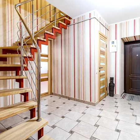 Апартаменты Grand On Rynok Square