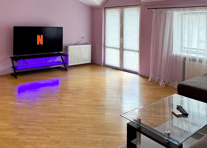 Grand On Rynok Square