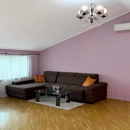 Grand On Rynok Square Apartamento