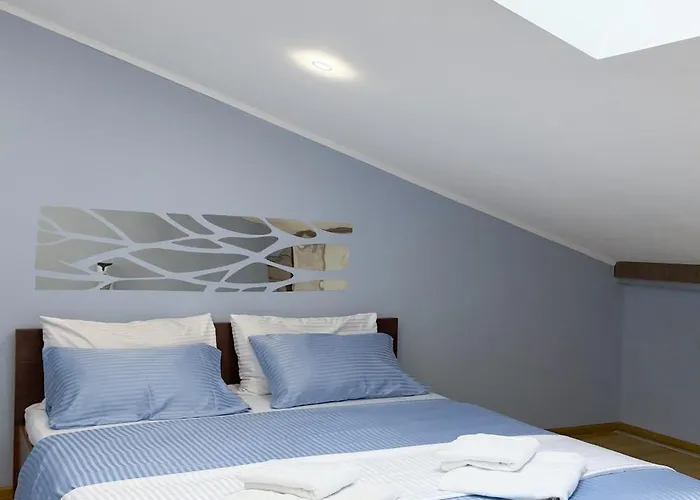 Grand On Rynok Square * إلفيف